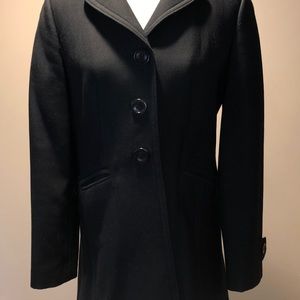 Ann Taylor Wool Coat Size 4. Fully lined.